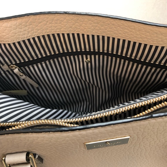 Kate Spade Phila Prospect Place, excellent condition & absolutely gorgeous. - Picture 12 of 16